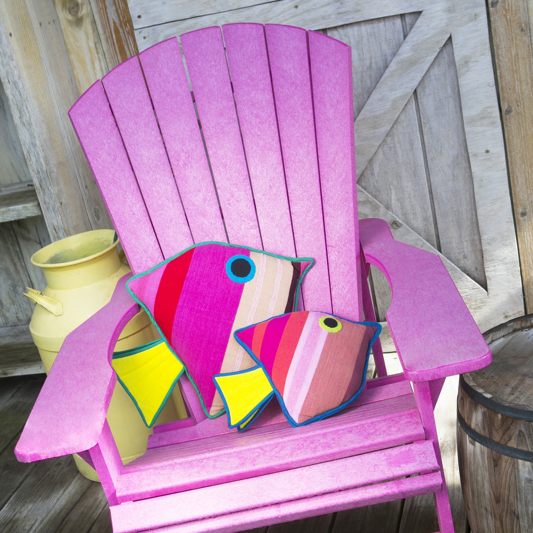 The Juvenile Fish – Adding the perfect punch of color! (Lily shown in small & large sizes)