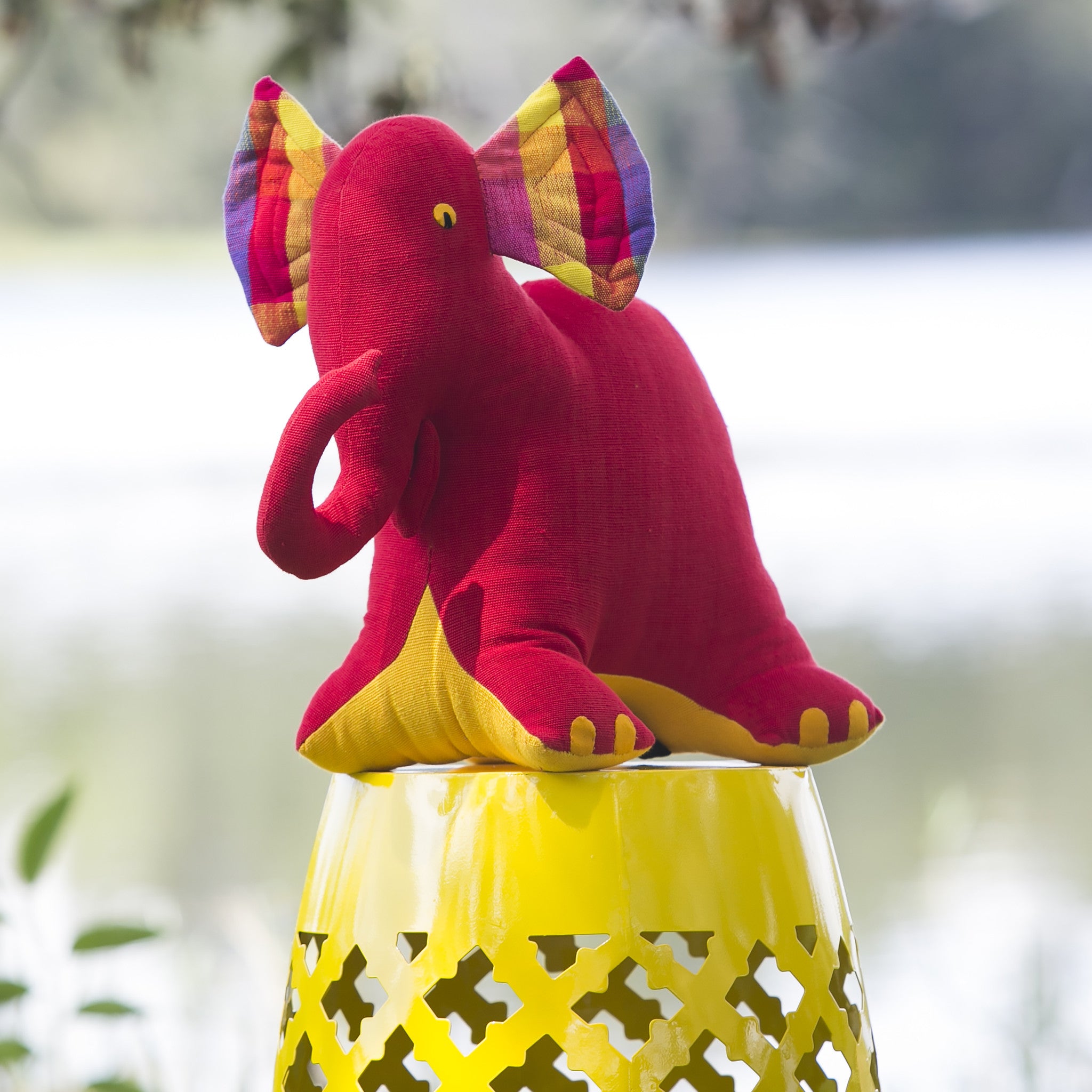 Ta-Da, the elephants are here! (Edgar, large size shown)