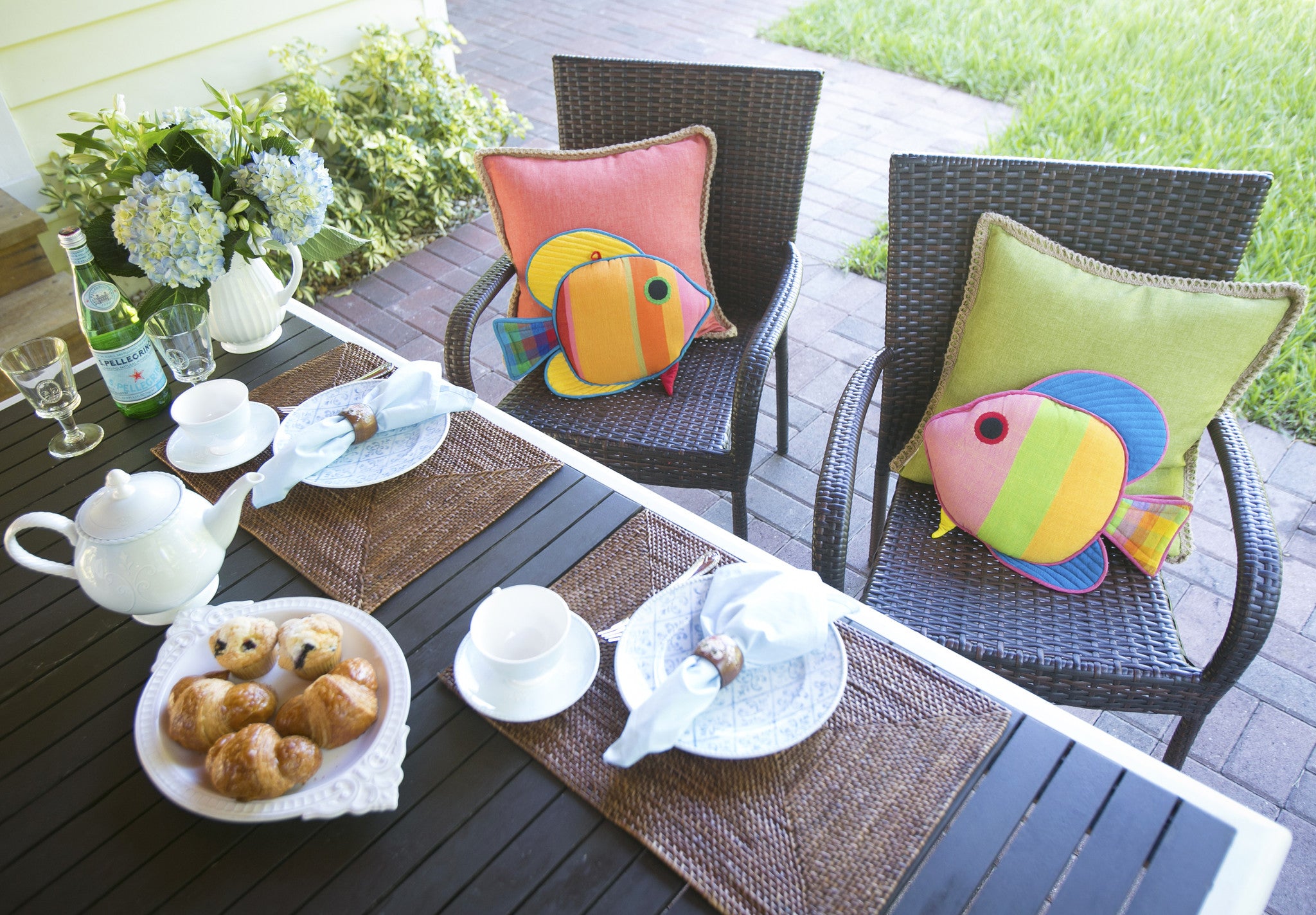 The Sail Fin Fish – A perfect addition to your home decor! (Daisy shown in small size)