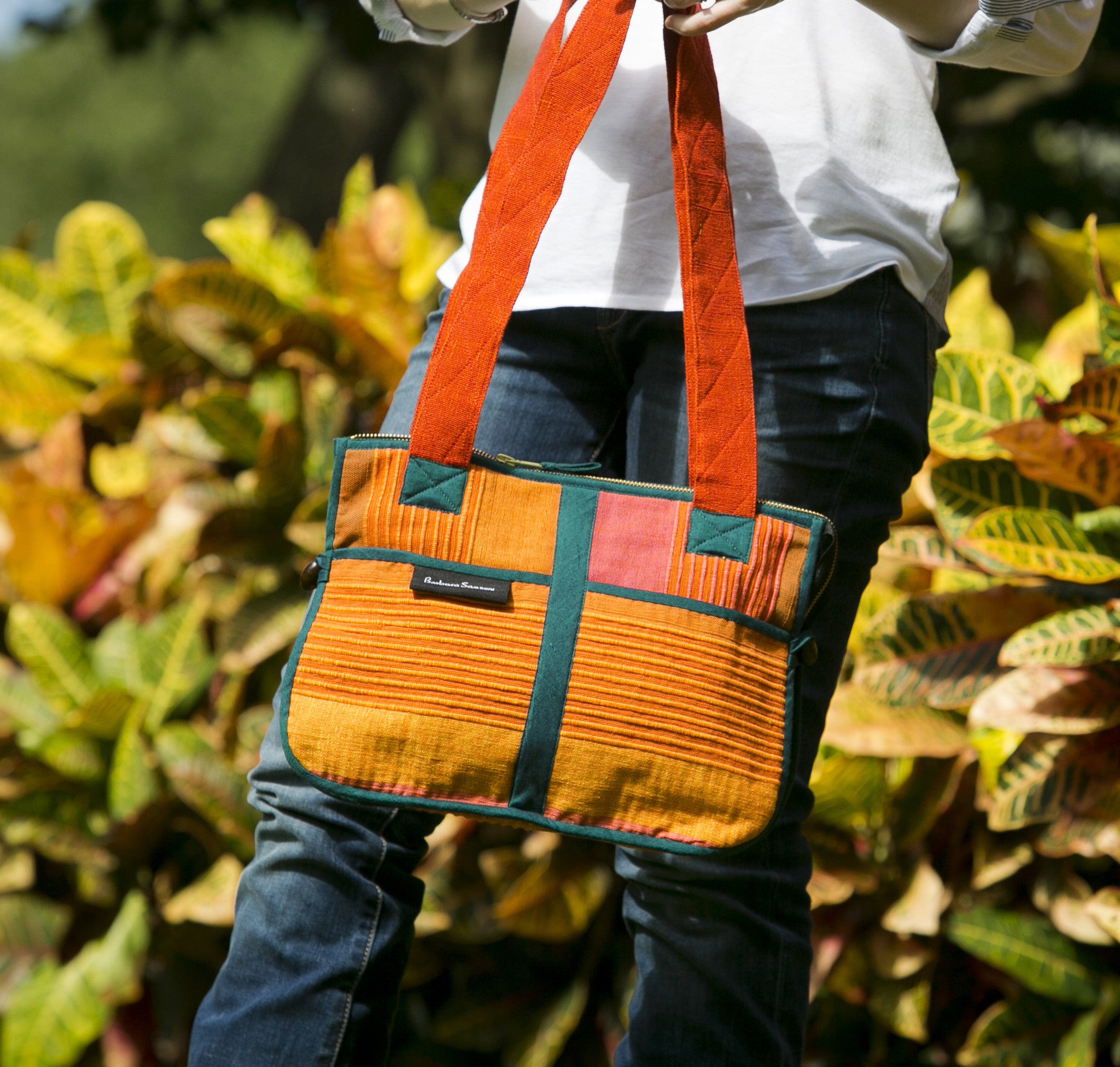 Barefoot Handwoven Expandable Shoulder Bag – spacious and stylish! (Sunset fabric shown)
