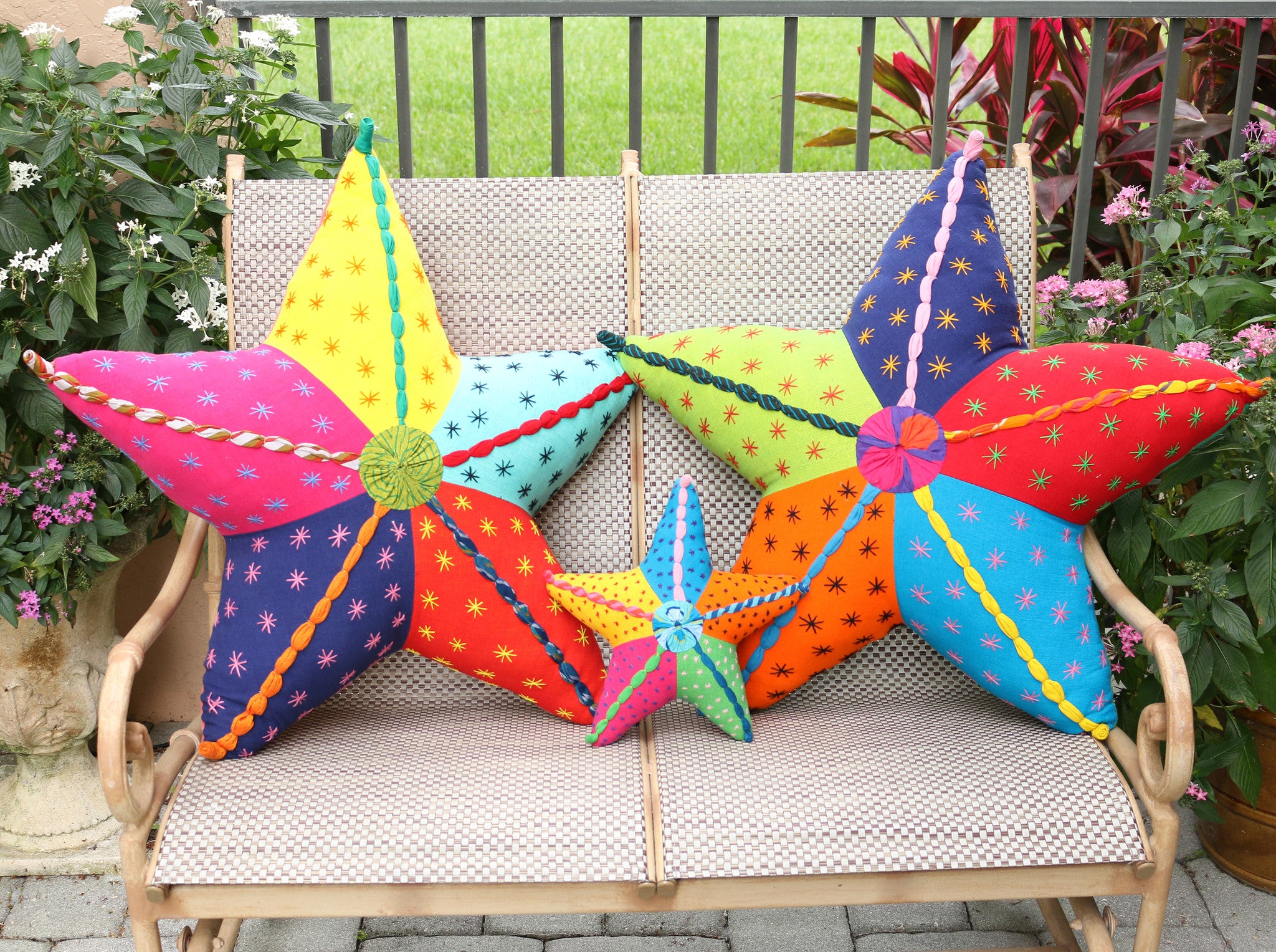 Stella (large size) and Sabrina (smaller size), the Starfish – Enjoying a day in the garden!